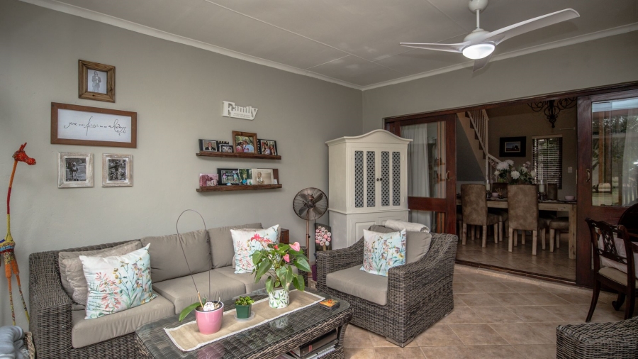 3 Bedroom Property for Sale in The Coves North West